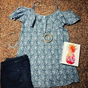 Blue & white Cold should shirt